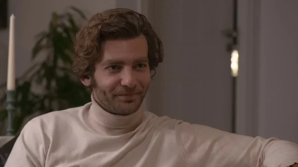 Τρία Μίλια: Ο Στέφανος ανακοινώνει στη Φωτεινή τα σχέδιά του για την κλινική