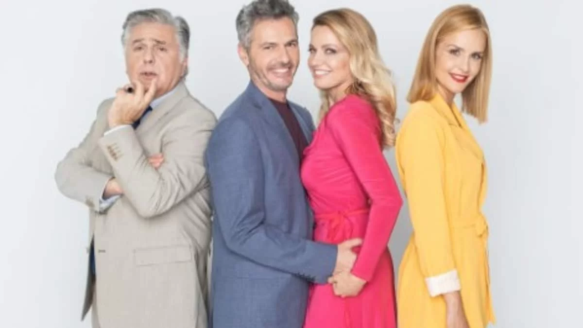 Άσε μας ρε μαμά: Το φινάλε της σεζόν - Άλλοι πάνε Αμερική και άλλοι κάνουν ντουέτο με τον Χολίδη!