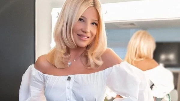 "Πάντα υπάρχει εκείνο το..." - Η ανάρτηση σπόντα της Φαίης Σκορδά για το τηλεοπτικό της μέλλον