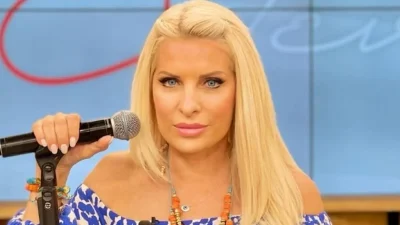 «Τα μάτια μου τα λένε όλα, Ελένη» - Τα κολακευτικά σχόλια που απέσπασε η Μενεγάκη για το outfit της