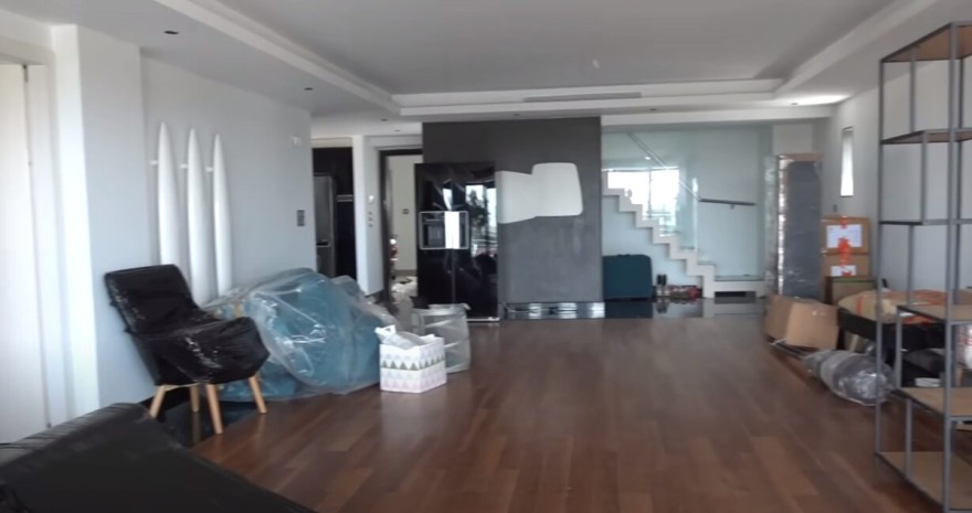 νεο σπίτι Βελλη