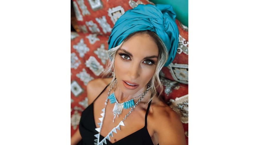 Αθηνά Οικονομάκου