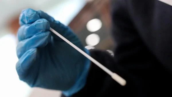 Κορωνοϊός: Ανησυχία με τα σημερινά 17/6 κρούσματα στη χώρα μας