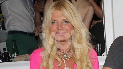 Αδυνατισμένη η Μαρίνα Πατούλη - Η φωτογραφία με σορτσάκι που «πρόδωσε» την αλλαγή στο σώμα της