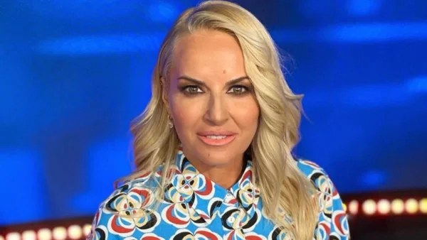 Η Μπεκατώρου ξεκίνησε από το ''Τηλεάστυ'' αλλά δεν γεννήθηκε στην Αθήνα - Ο παράδεισος που κατάγεται η παρουσιάστρια