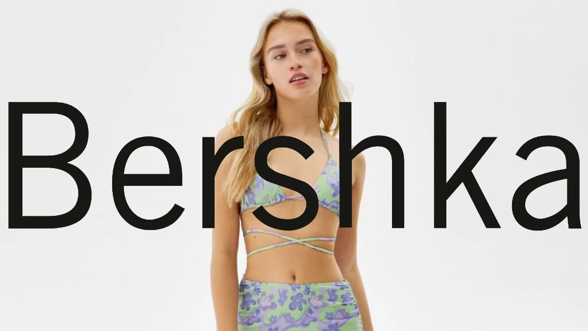 Ξεπουλάει στο λεπτό το απόλυτο σετ μπικίνι με λουλουδάτο σχέδιο από τα Bershka