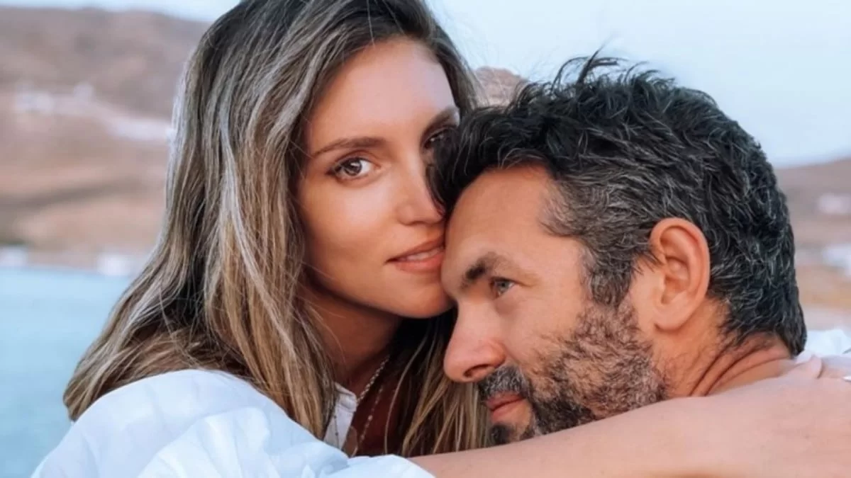 Εκτός Ελλάδας Αθηνά Οικονομάκου και Φίλιππος Μιχόπουλος