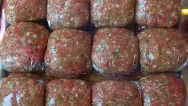 Βάλτε ξύδι στον κιμά για τα μπιφτέκια - 10 μυστικά για να γίνουν "λουκούμι"