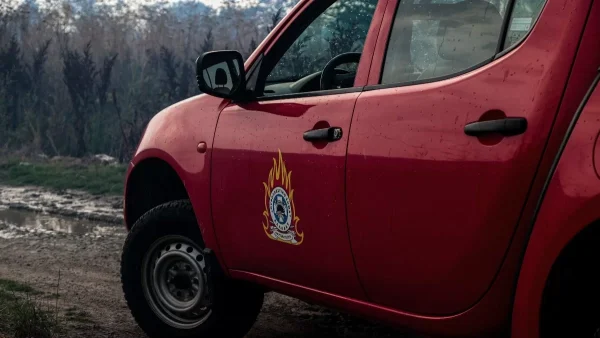 Αναζωπύρωση της φωτιάς στο Σχιστό