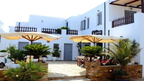 Κύθνος: Μια εξαιρετική πρόταση διαμονής με παραδοσιακή κυκλαδίτικη αρχιτεκτονική και σύγχρονες ανέσεις