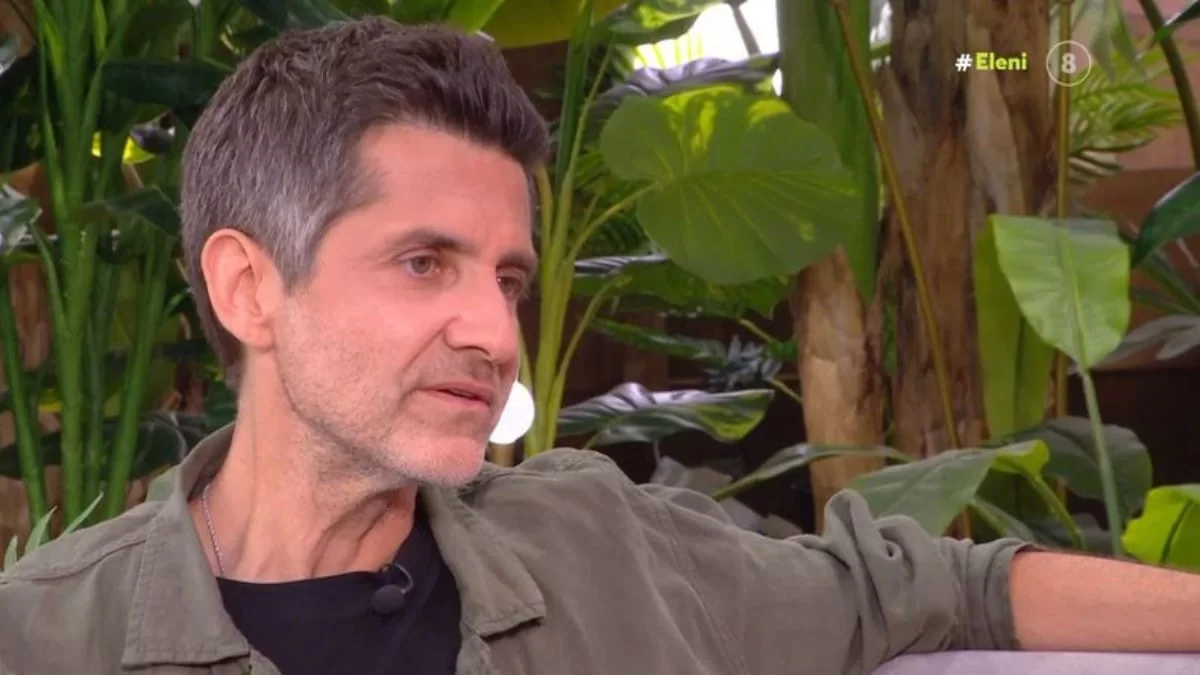 Ο Φοίβος "έσπασε" πρώτη φορά την σιωπή του για την κόντρα με τον Νίκο Καρβέλα – «Θεωρώ ότι είναι...»