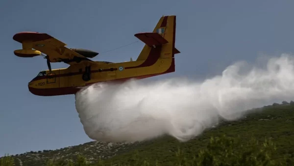 Φωτιά στο Σχιστό - Δίπλα στο όρος Αιγάλεω