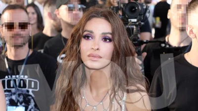 Με μαγιό αντί για μπλούζα και νέον πορτοκαλί παντελόνι - Χαμός με τη νέα εμφάνιση της Φουρέιρα