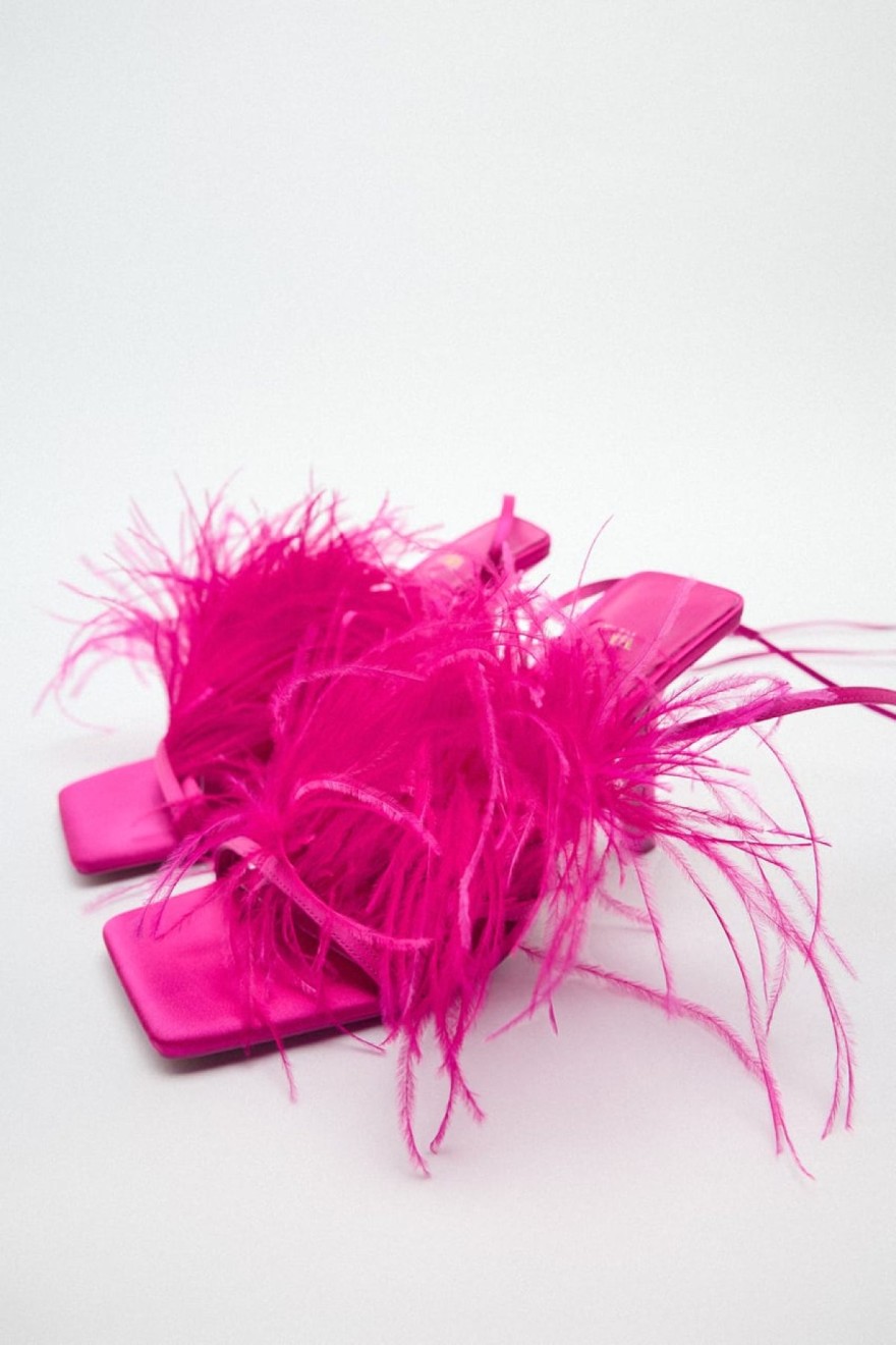 Φούξια πέδιλα με φτερά Zara