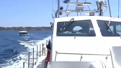 «Έχω 4 σπασμένα...» - Οι πρώτες δηλώσεις του τεχνικού που τραυματίστηκε στην σύγκρουση των ταχύπλοων στην Ανάβυσσο