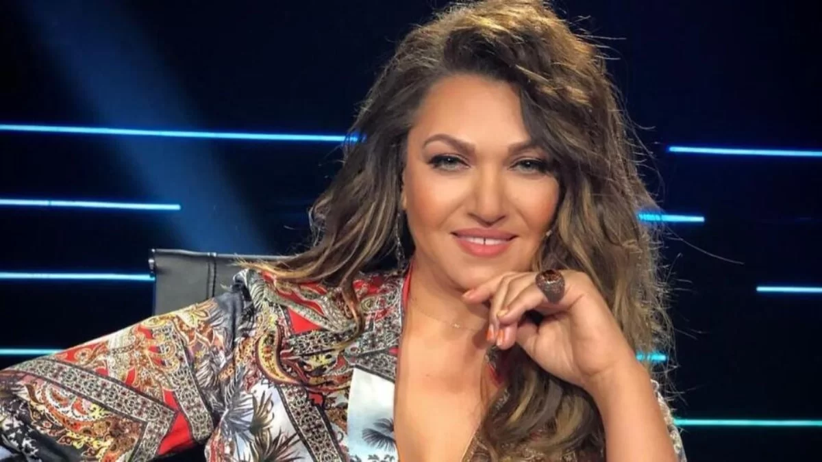 Γενέθλια για την Καίτη Γαρμπή - Η τούρτα υπερπαραγωγή και η πραγματική της ηλικία