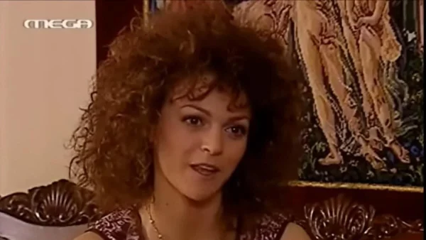 Άλλος άνθρωπος η "κοντή" από το «Παρά πέντε» - Πλέον είναι μοντέλο και πιο hot από ποτέ