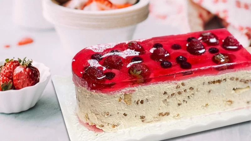 Του ονείρου - Πανεύκολο γλυκό ψυγείου με 3 κρεμένιες στρώσεις και μπισκότα