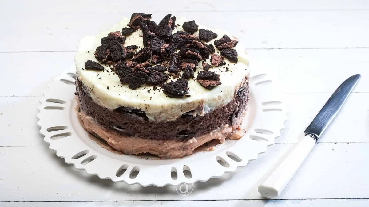 Του ονείρου - Πανεύκολο γλυκό ψυγείου με 3 κρεμένιες στρώσεις και μπισκότα