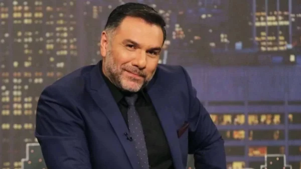 ''Είμαι ο πρώτος που θα το κάνω..." - Η απίστευτη κίνηση του Αρναούτογλου στο The 2night show