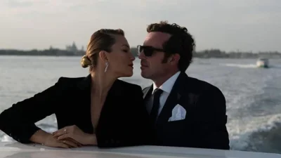 Full in love στο Μονακό - Τα τρυφερά φιλιά στο στόμα του Ηλία Κρασσά με τη Βίκυ Καγιά