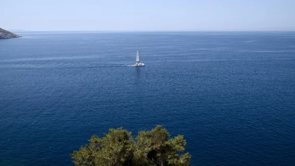 Αίθριος ο καιρός σήμερα 4/6 με ανέμους - Που θα φτάσει η θερμοκρασία