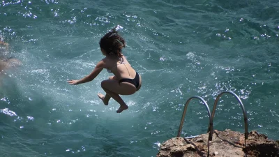 Καιρός (3/6): Στα ύψη και σήμερα η θερμοκρασία - Μέχρι πού θα φτάσει ο υδράργυρος