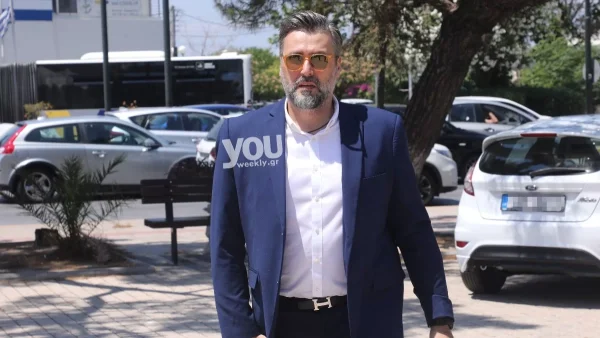 Στιγμές ευτυχίας για τον Γιάννη Καλλιάνο - Βάπτισε τον γιό του σε λαμπρή τελετή στη Γλυφάδα