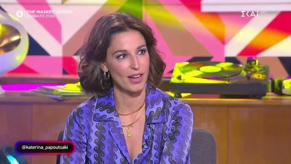 «Συγγνώμη, ε;» - Η Κατερίνα Παπουτσάκη απαντά για την ενασχόλησή της με την μουσική και την αντίδραση των παιδιών της