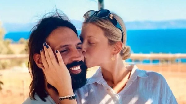 Ξετρελαμένος με την κόρη του ο Γιώργος Σαμαράς - Το βίντεο με τα πρώτα της βήματα