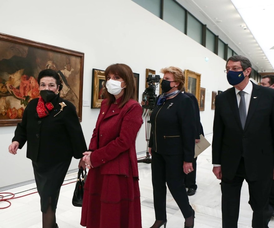 Η Λαμπράκη Πλάκα με την πρόεδρο της Δημοκρατίας