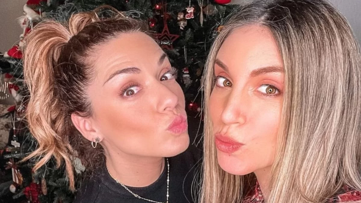 Τσακώθηκαν Οικονομάκου - Λασκαράκη; Η φωτογραφία με όλη την αλήθεια