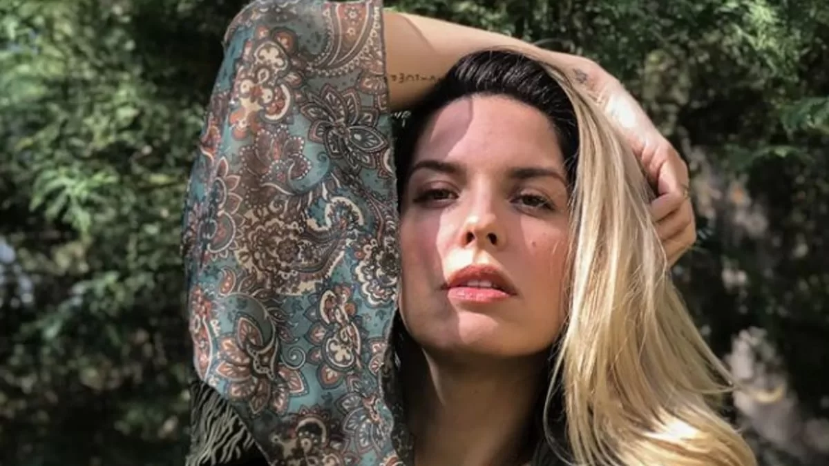 Η Μαντώ Γαστεράτου αποκάλυψε το λόγο που δε δείχνει τον σύζυγό της στα social media