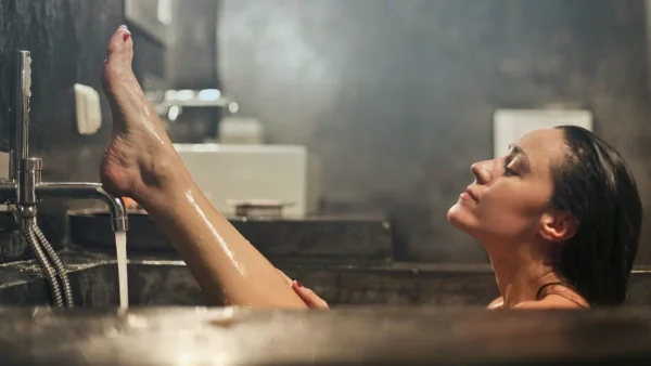 Κάνε μπάνιο με μαγειρική σόδα - Λίγες ημέρες μετά θα πάθεις πλάκα με αυτό που θα συμβεί στο σώμα σου