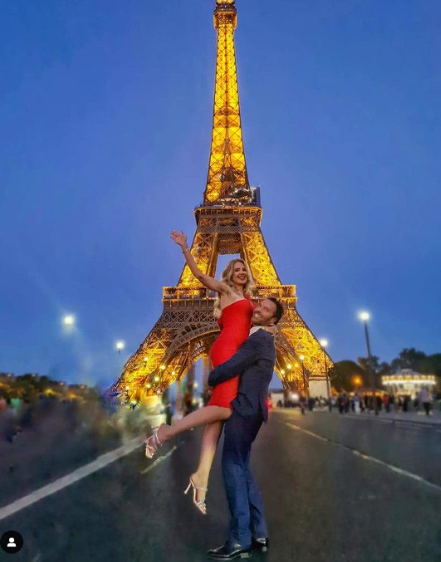 Ο Στράτος Τζώρτζογλου και η Σοφία Μαριόλα στο Παρίσι
