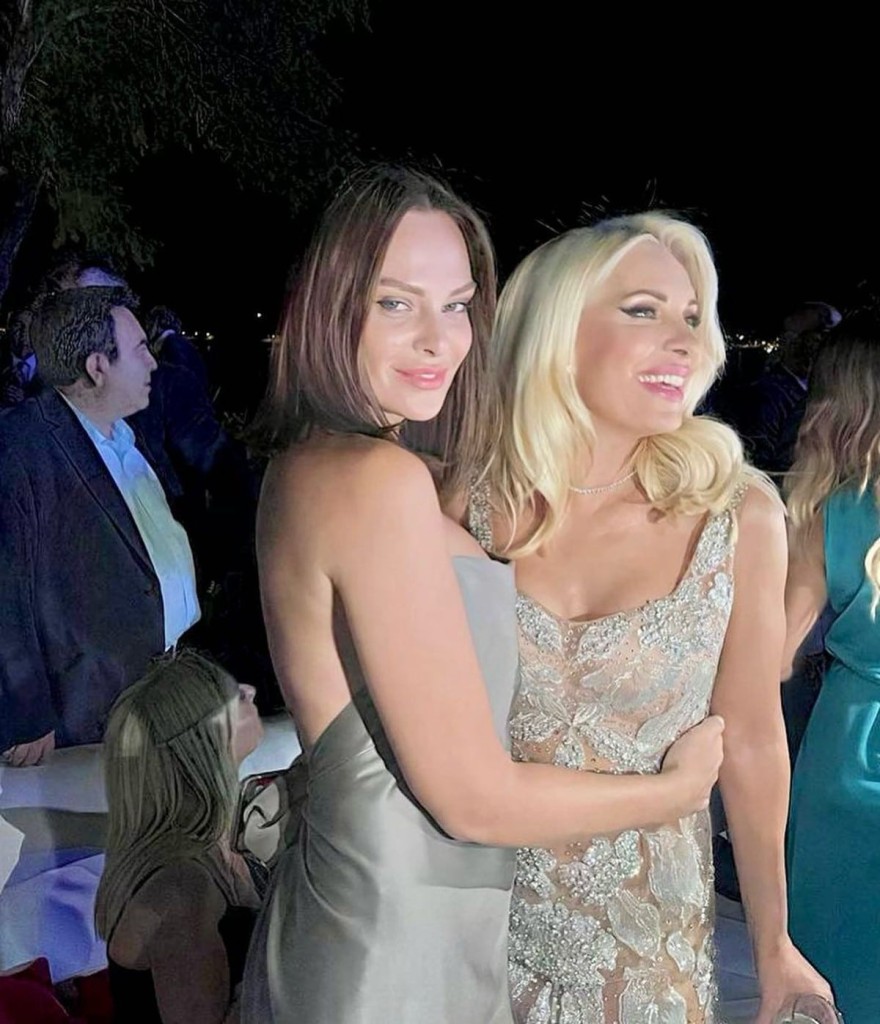 Μενεγάκη Υβόννη