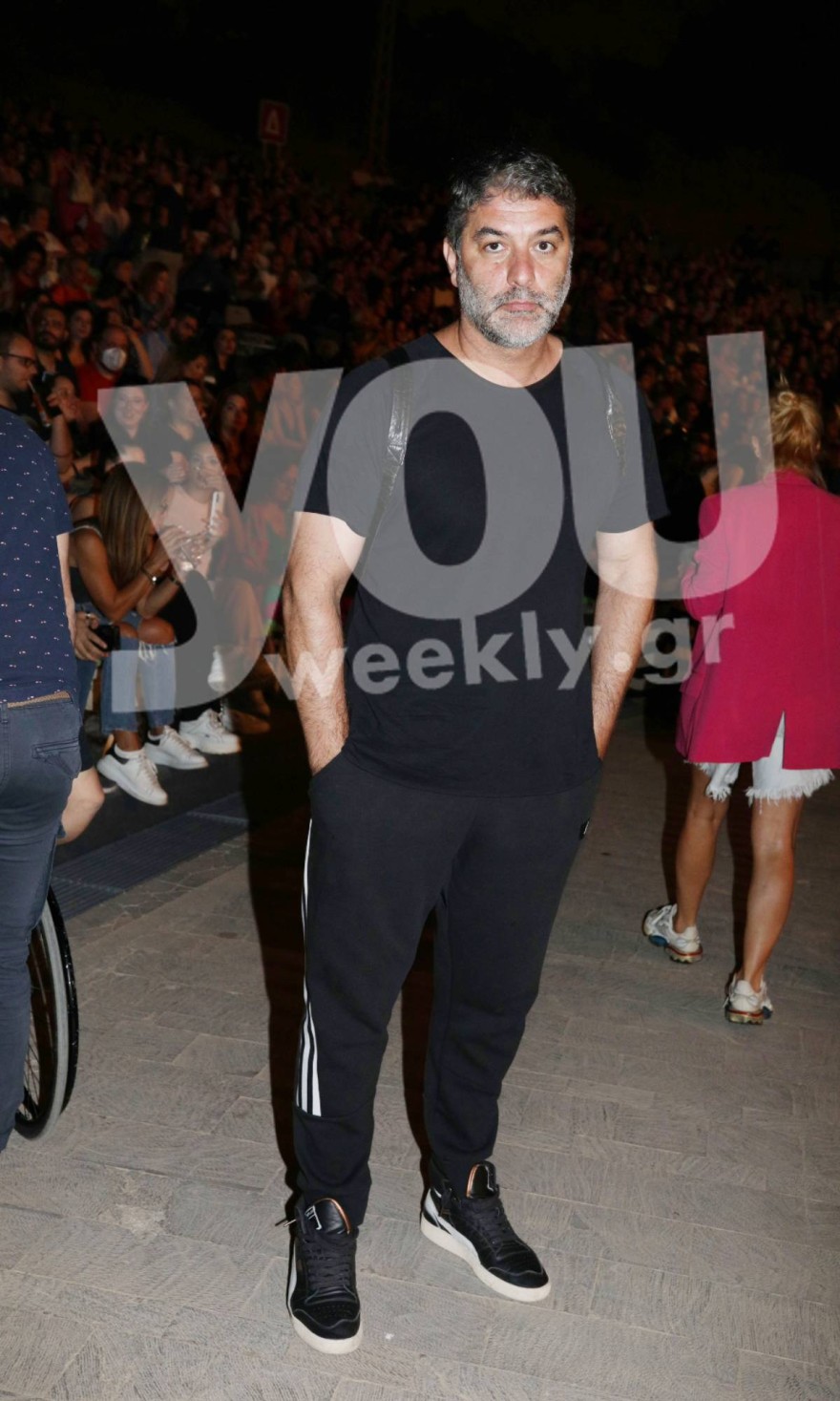  Δεν φεύγει στιγμή από το πλευρό της ο Βασίλης Μπισμπίκης