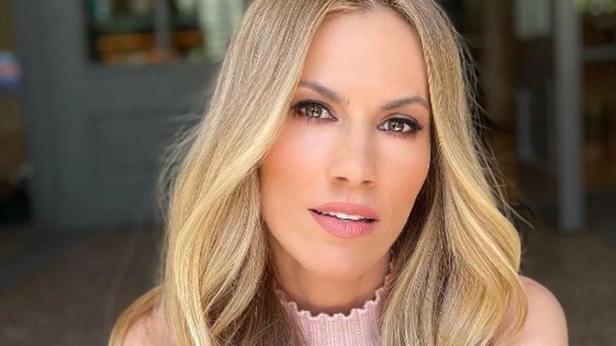 Δεν την αναγνωρίσαμε με την τεράστια αλλαγή - Από ξανθιά η Ντορέττα Παπαδημητρίου έγινε...