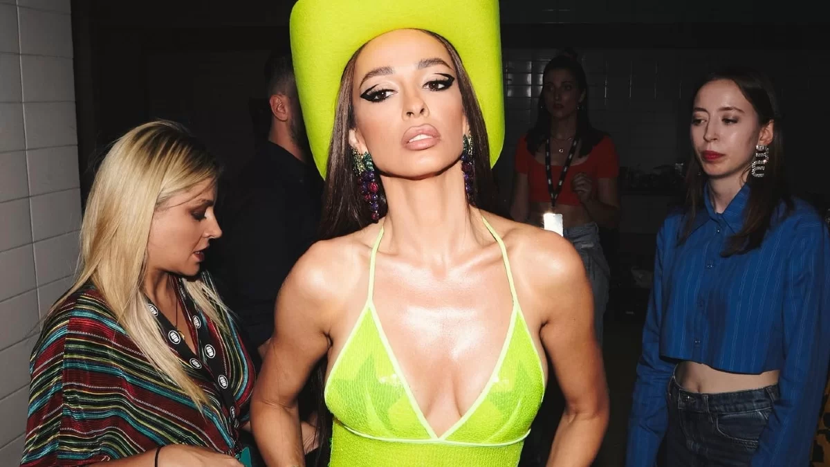 Το απίστευτο look της Φουρέιρα στα Mad VMA