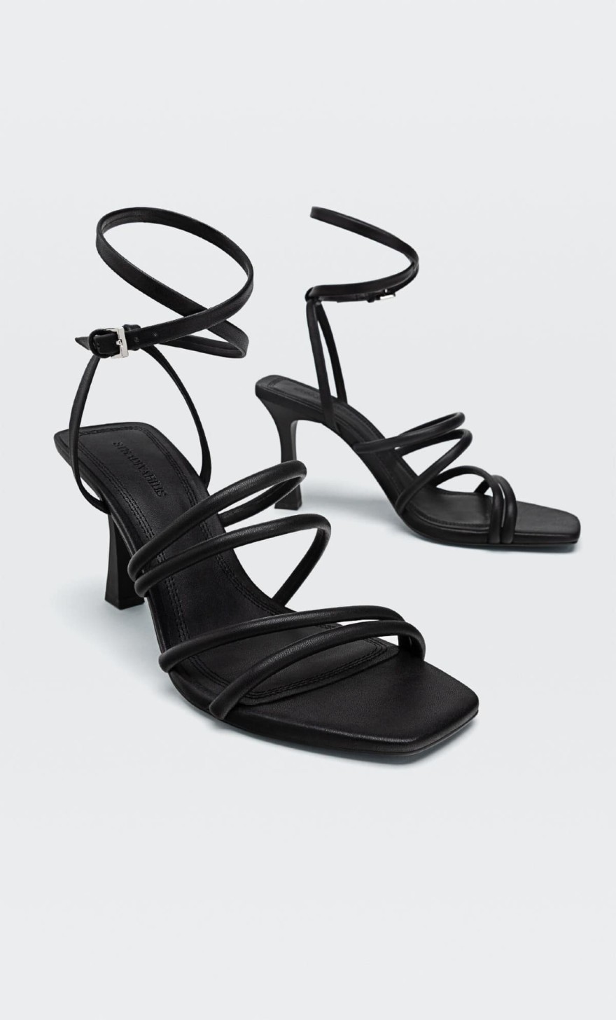 Αγορά από τα Stradivarius