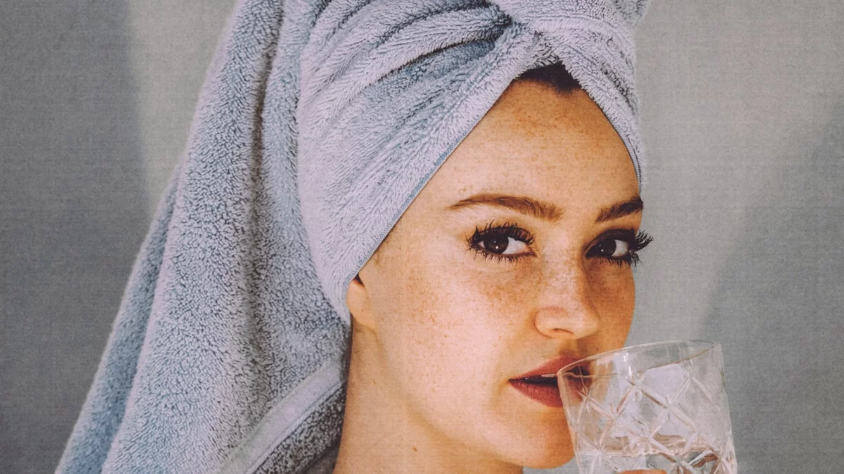 Ανακάτεψε νερό με μαγειρική σόδα & πιες το - Αν ρευτείς μέσα σε 5 λεπτά σημαίνει ότι...