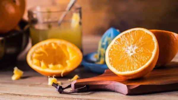 Σου περίσσεψε πορτοκάλι; Μη το πετάξεις! 3 τρόποι για να το χρησιμοποιήσεις