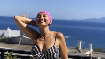 "Τσακίζει" κόκαλα η νέα ανάρτηση της Ρεγγίνας Μακέδου μέσα από το νοσοκομείο - «Πέφτουν τα μαλλάκια μου»