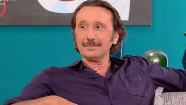 «Που να επιβιώσω με τέτοιους...;!» - "'Έσφαξε" με το γάντι ο Ρένος Χαραλαμπίδης το Survivor