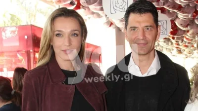 Το τρυφερό φιλί του Σάκη Ρουβά και της Κάτιας Ζυγούλη στα παρασκήνια της συναυλία στο Ηρώδειο