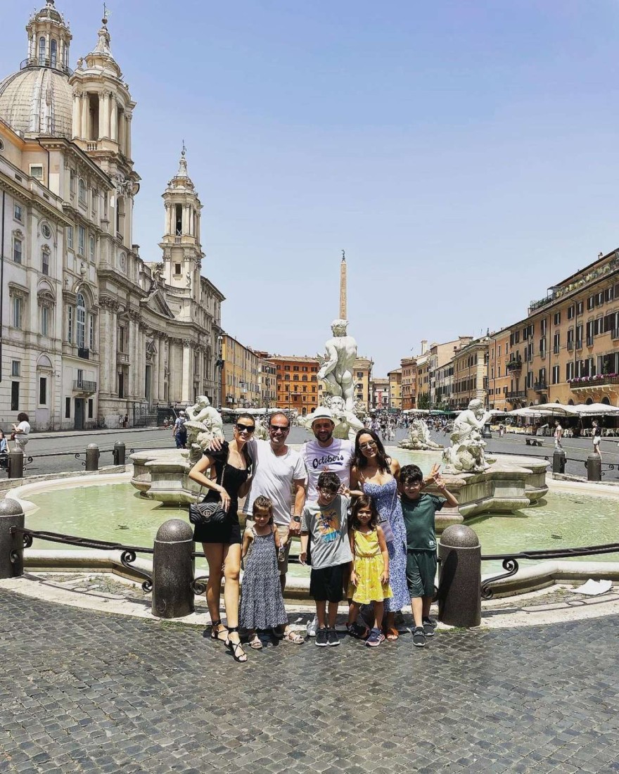 Οικογενειακή φωτογραφία της Καλομοίρας από το Βατικάνό