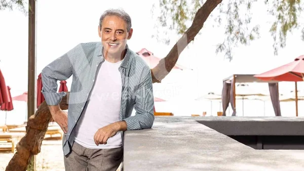 Ο Χασαπόπουλος στο νέο τεύχος του YOU