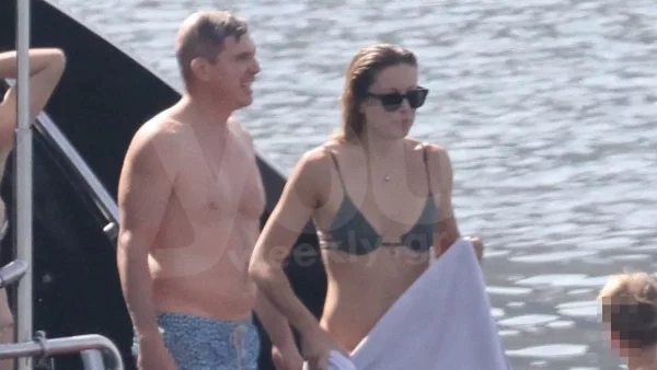 Σε γιοτ αξίας εκατομμυρίων ευρώ με τρεις ορόφους - Οι χλιδάτες διακοπές Χρουσαλά και Πατίτσα στην Ελλάδα