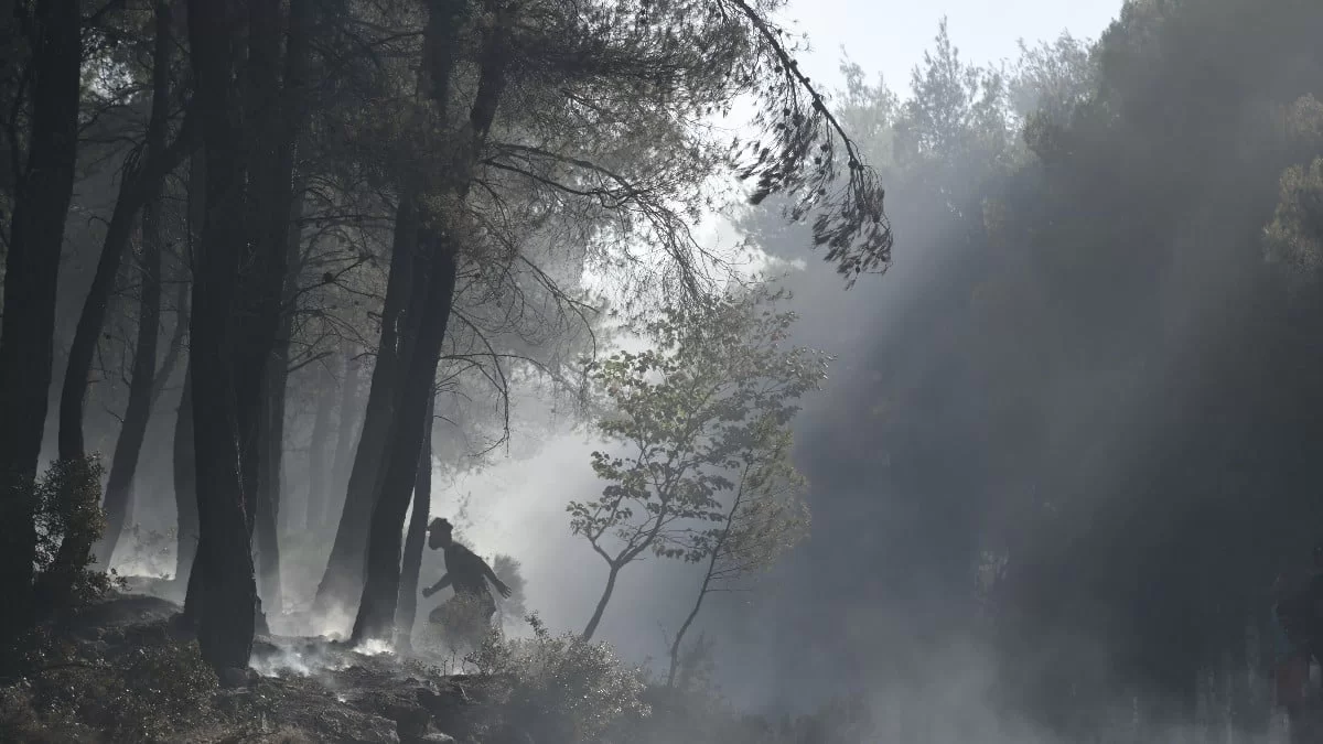 Πολύ μεγάλη φωτιά τώρα στην Λευκάδα