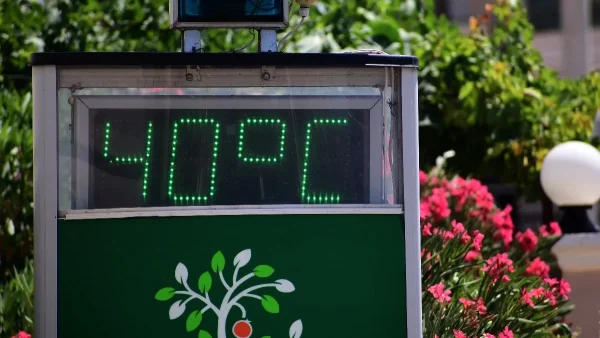 Καιρός: Καμίνι η χώρα και σήμερα (27/7) - Μέχρι πόσο θα φτάσει η θερμοκρασία;